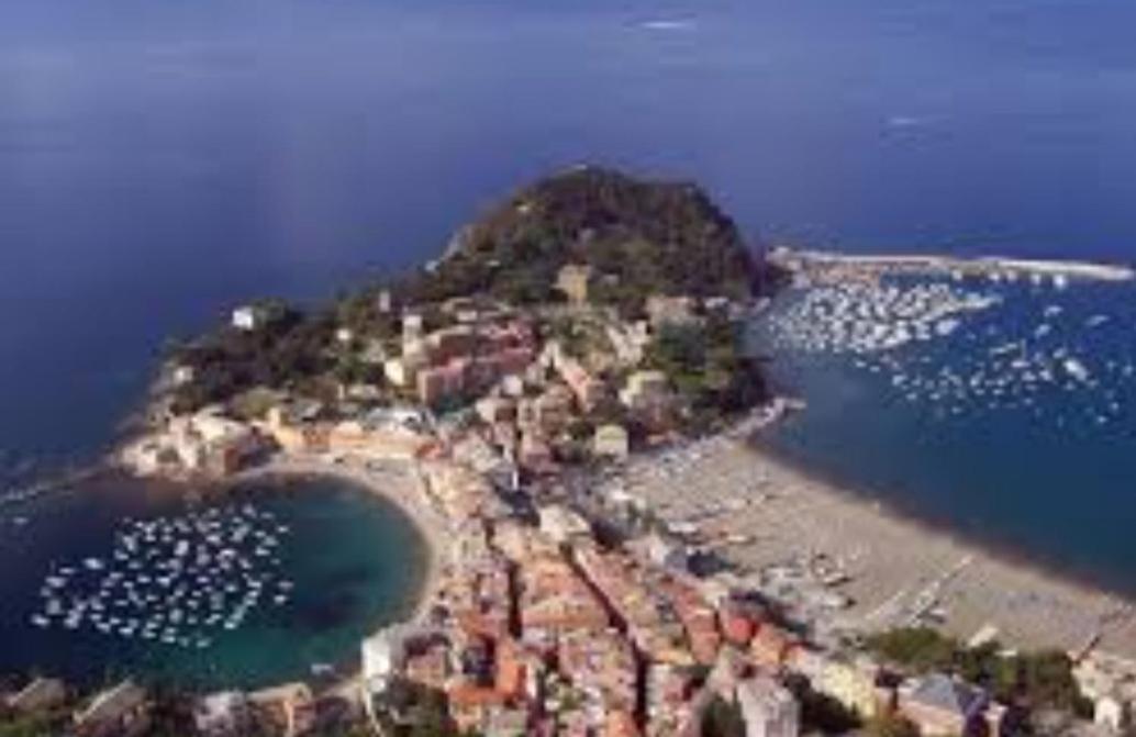 Apartamento Aria Di Mare Sestri Levante Exterior foto
